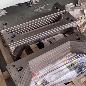 厚20mm鋼板矯平機(jī)，長(zhǎng)1米高精密零件整平機(jī)，矯平精度5絲內(nèi)